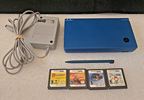 Nintendo dsi blue with - dsi,